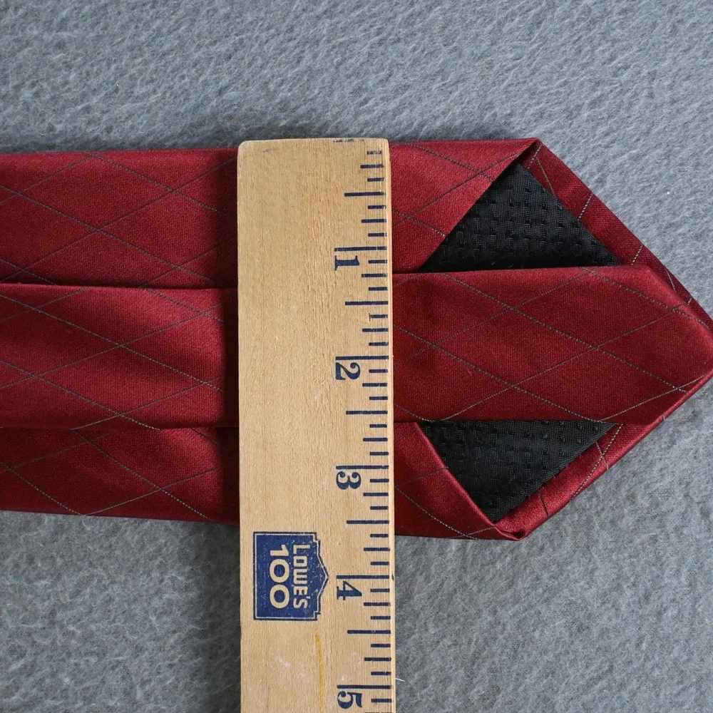 Geoffrey Beene Mens Diamond Grid Silk Necktie OS‎ Red